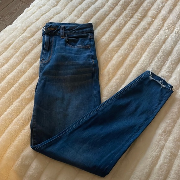 denim pants, full length and super stretch material from American eagle. - Picture 1 of 3